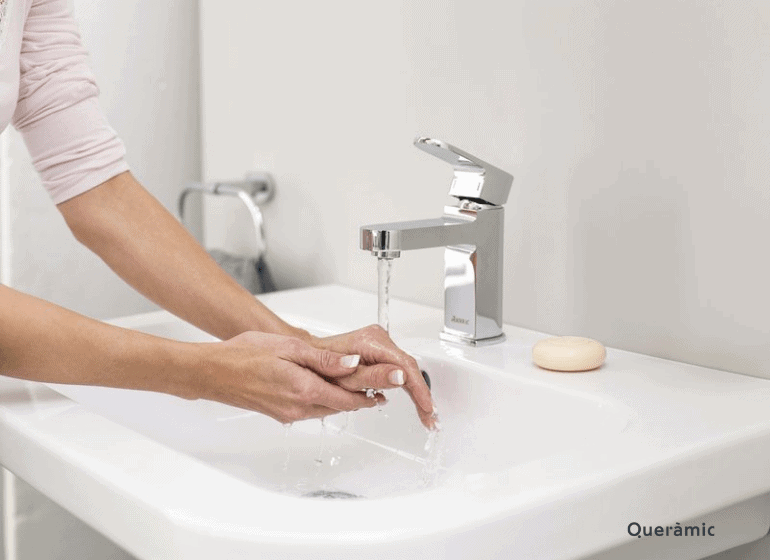 Nettoyage des robinets en chrome: 3 conseils essentiels
